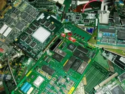 Elektronik kart hurdası